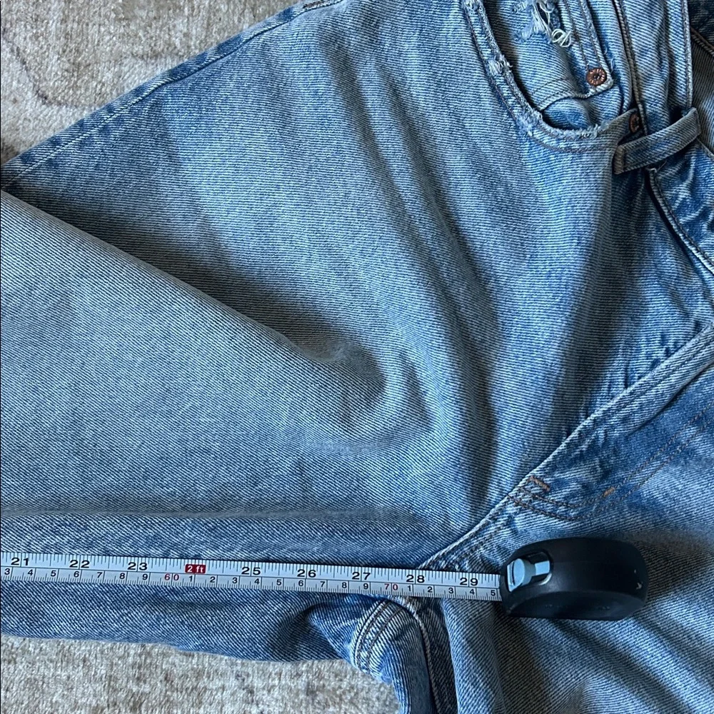 Sold out! AE Barrel Jeans Size 6 Boyfriend Mid Rise - Picture 4 of 13